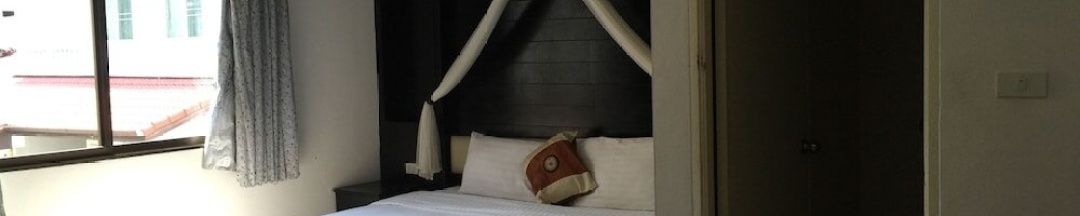 Двухместный номер Economy двуспальная кровать в The Bird Cage Patong Guesthouse