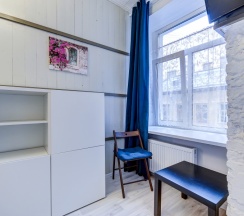 Улучшеный трёхместный с собственным душем (3 этаж) в Аврора на Почтамтской