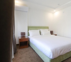 Люкс в Sunrise Hotel 日升酒店
