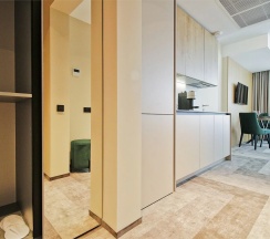 Вип Юник в Ластадие