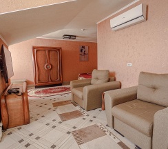 Номер стандарт с 1 двуспальной кроватью №3 в Медведь