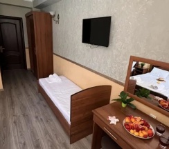 5-ти местный стандарт в Леонидас