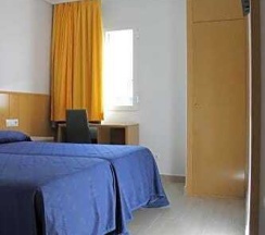 Двухместный номер Superior 2 отдельные кровати в Hostal Conchita Legazpi