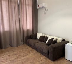 Двухкомнатный номер Люкс на трех-четырех гостей с балконом видом на море (корпус Б) в Оптимист