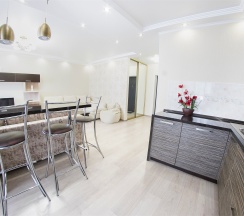 Апартаменты-Студия на Мичурина 55 (19этаж) в Огни Саратова Saratov Lights Apartments