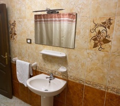 Трёхместный номер Deluxe с балконом в Rose Hotel Cairo