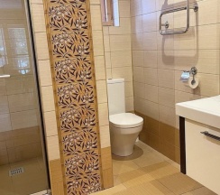 Вилла с балконом и с красивым видом из окна в Аврора Country House
