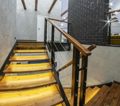 Коттедж «Loft House» в Дом в лесу