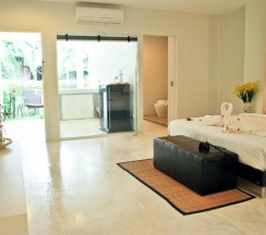 Двухместный номер Deluxe двуспальная кровать в Surintra Boutique Resort