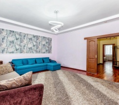 Двухместные апартаменты Standard с 2 комнатами двуспальная кровать в Квартирное бюро