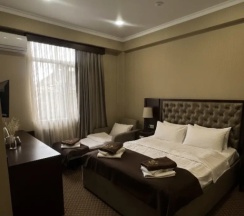 Трёхместный номер Стандарт в Hotel&Suite AinLan