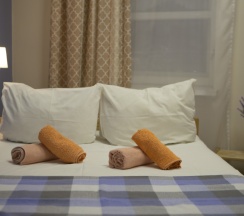 Трехместный семейный номер в Nice hostel
