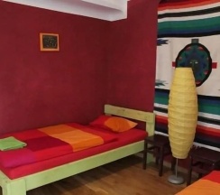 Одноместный семейный номер Standard двуспальная кровать в El hostel