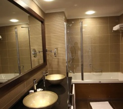 Двухместный полулюкс (двуспальная кровать) в Отель Korineum Golf & Beach Resort