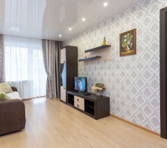 Двухместные апартаменты с балконом двуспальная кровать в Апартаменты Хоружей 5/Б