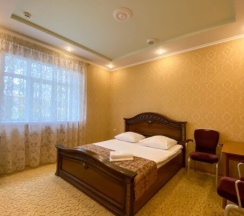 Стандар в Аристократъ