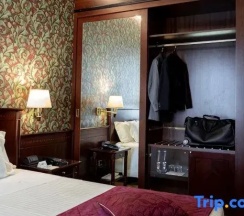 Трёхместный номер Spacious в Отель C-Hotels Concorde