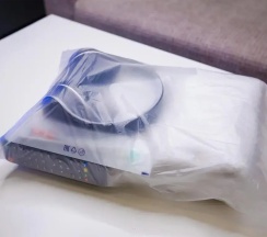 Двухместная капсула двуспальная кровать в Caps Lock hotel