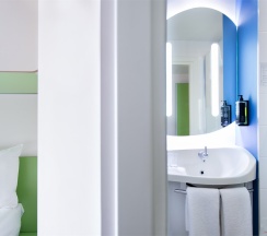Номер Standard с 2 односпальными кроватями в ibis Budget Москва Панфиловская