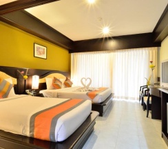 Трёхместный номер Deluxe в Samui First House Hotel