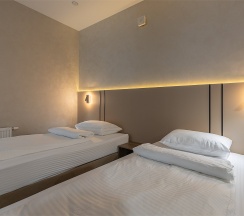 Улучшенные четырехместные апартаменты 1+1+1+1 | Superior apt QUAD 1+1+1+1 в Аура