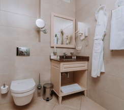 Двухместный номер Делюкс с видом на море 2 отдельные кровати в Grand hotel Anapa