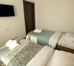 Семейный номер Standard с балконом и с видом на море в Отель Sky Inn Batumi