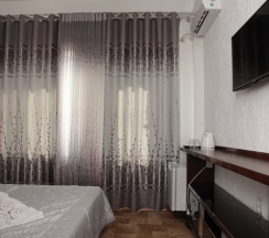 Двухместный номер Classic с балконом двуспальная кровать в Oniks