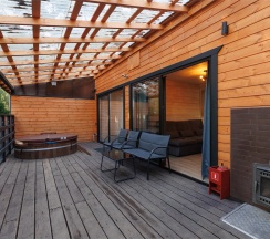 Super Лодж с баней и купелью с видом на озеро в Пасторское озеро