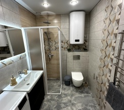 Апартаменты вместимостью 2+2  1 этаж (№2) в Сибирский