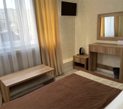Стандарт с одной двуспальной кроватью в Rabat hotel