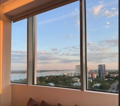 Номер категории «Люкс» с большой кроватью (King size) в Hilton Garden Inn Volgograd