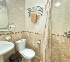 Семейный четырехместный комфорт с балконом и доп местом (4  этаж) в Атриум