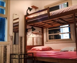 Кровать в общем номере в Paradiso Hostel