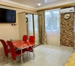 Четырёхместная студия в Гуля