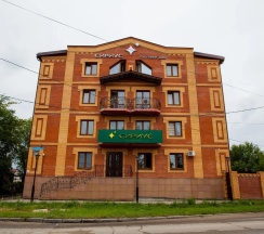 Женский номер с шестью кроватями и общей ванной в Сириус