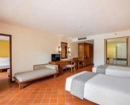 Семейный номер Connecting с 2 комнатами в Naithonburi Beach Resort