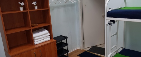 Семейный четырехместный номер в 365 hostel