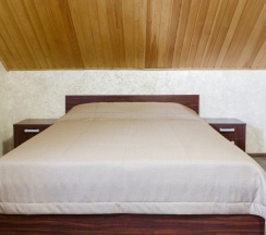 Шестиместный коттедж Comfort с 3 комнатами с красивым видом из окна в Дубки