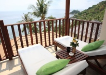 Вилла с балконом и с видом на море в Pinnacle Koh Tao Resort