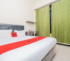 Номер Standard в RedDoorz Plus @ Grace Residence Surabaya