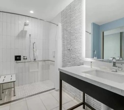 Двухместный номер Standard двуспальная кровать в Cambria Hotel Austin Downtown