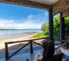 Бунгало рядом с пляжем в Mai Phuong Resort Phu Quoc