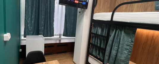 Кровать в 4-местном общем номере в Курортный дворик