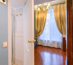 Двухуровневая студия в Цветной Петербург дом художников