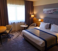 Двухместный номер Deluxe рядом с пляжем двуспальная кровать в Holiday Inn Aktau-Seaside