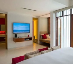 Люкс с балконом в Let's Sea Hua Hin Al Fresco Resort