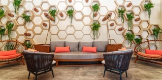 Парадайз: Отель Virgin Hotel Las Vegas Curio Collection by Hilton