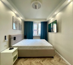 Евро-двухкомнатная квартира в ЖК "Дом БДТ" в Rauktis apartments