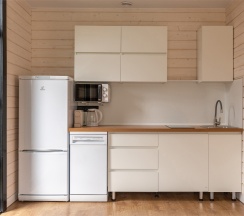 Коттедж с одной спальней и купелью в Black Village Family